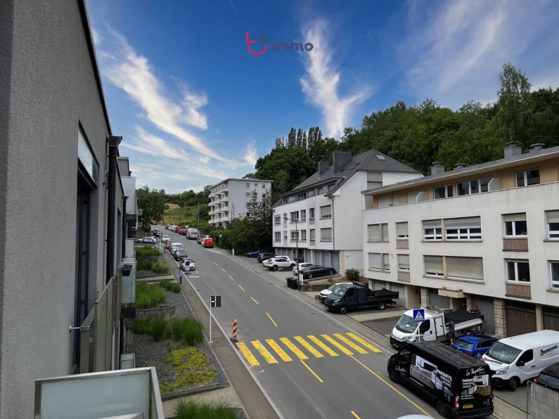 Elegant 2-bedroom apartment in Lux-Val St André - Image #30