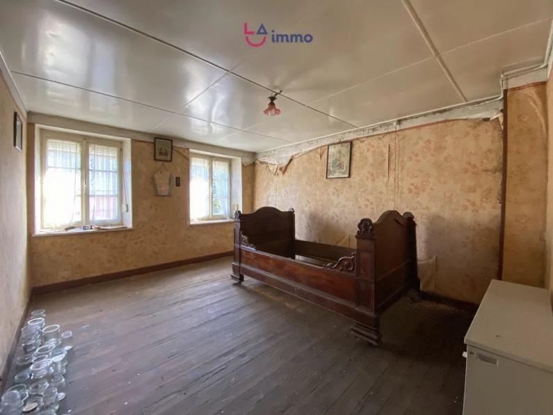 Great opportunity, old farmhouse to renovate in Hovelange - Image #15