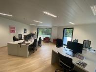 FOR RENT IN STRASSEN: 266 m² office space in a commercial building - Image #4