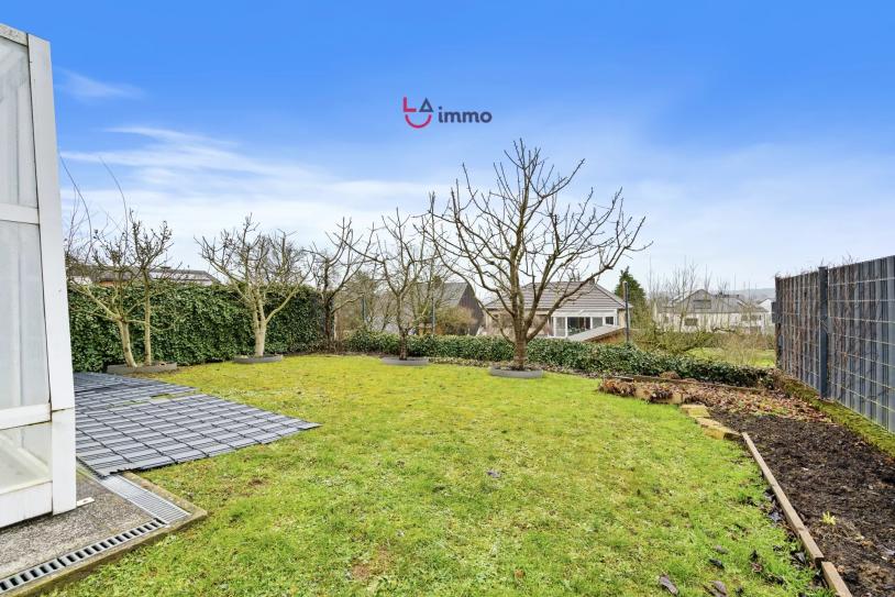 Maison Familiale à Hautcharage avec Piscine et Grand Jardin - Image #2